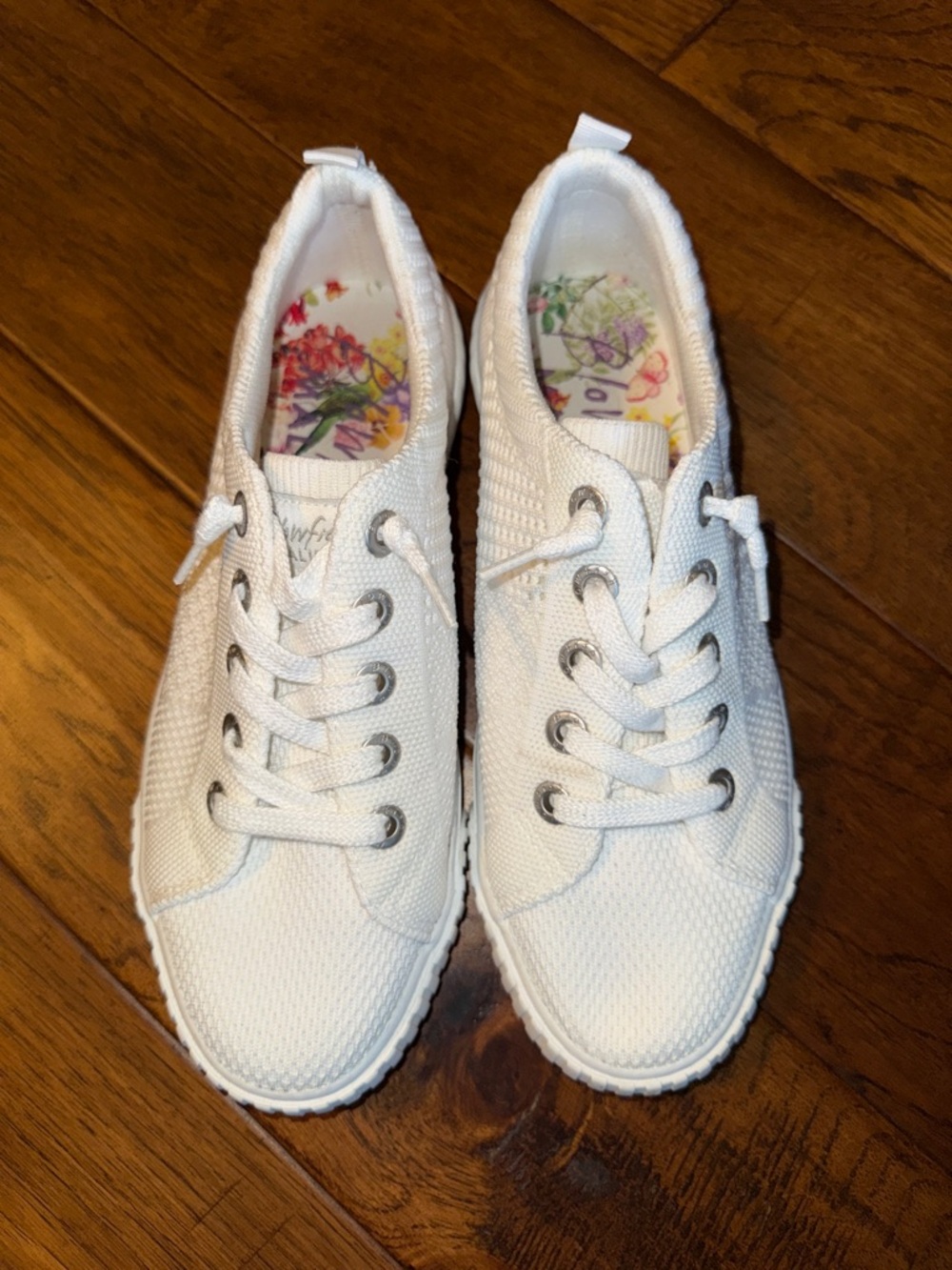 Women’s Blowfish Casual White Lace-Up Sneakers